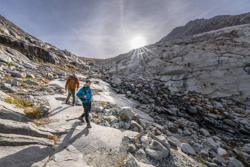 Als Highlight wartet auf alle Biker und Hiker beim Stoneman Glaciara der Abstieg zum Gletscher.